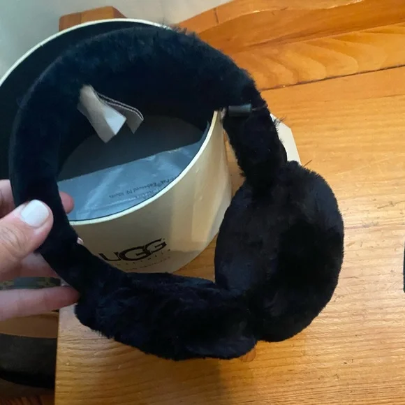 UGG | Accessories | Ugg Wired Earmuffs | Poshmark